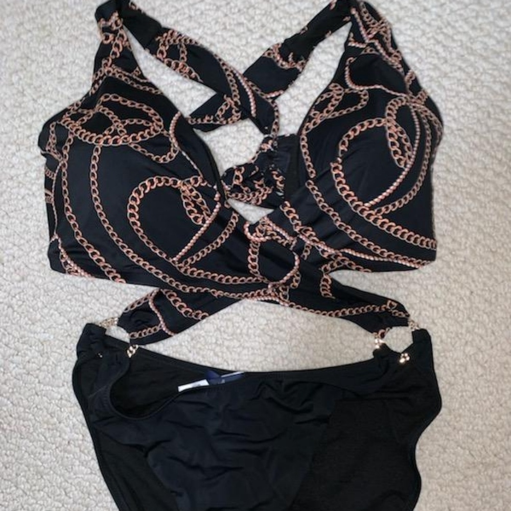 Women's swimsuit